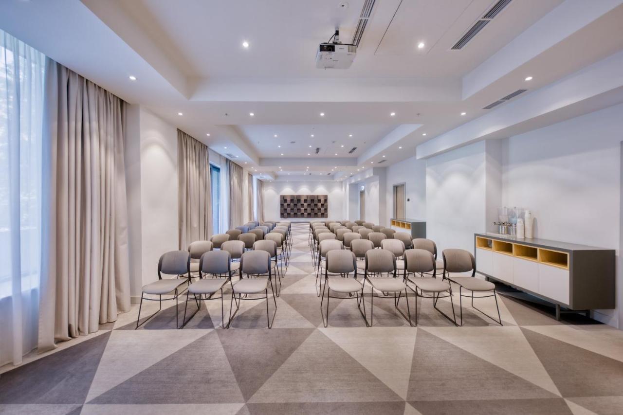Holiday Inn Express - Yerevan By Ihg Exterior foto